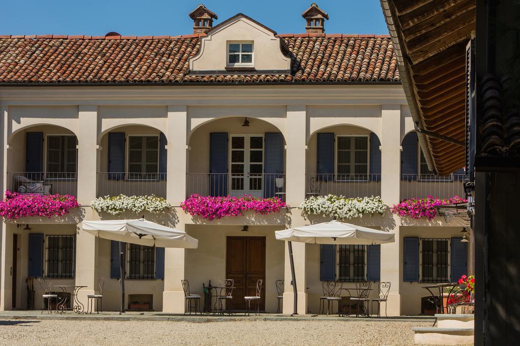 Marcarini Agriturismo Neviglie Exterior photo
